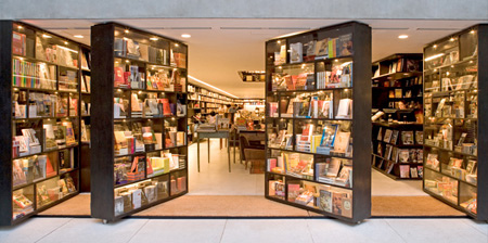 LIVRARIA DA VILA書店空間設(shè)計