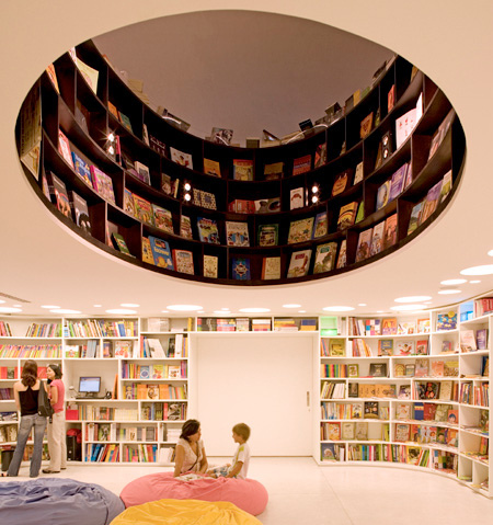 LIVRARIA DA VILA書店空間設(shè)計