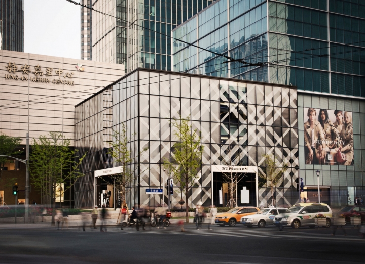 Burberry 上海靜安嘉里中心旗艦店設(shè)計