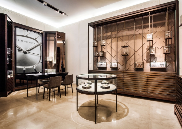 Burberry 上海靜安嘉里中心旗艦店設(shè)計